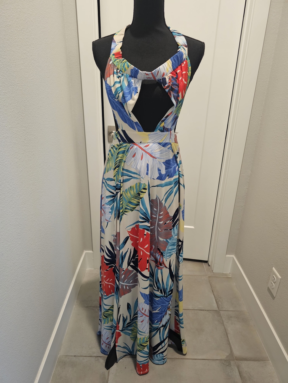Tropical Cutout Maxi Dress - Multicolor